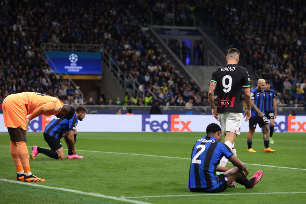 政府的积极 政府的积极