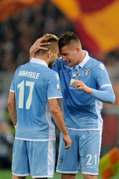 依靠穩健的 依靠穩健的